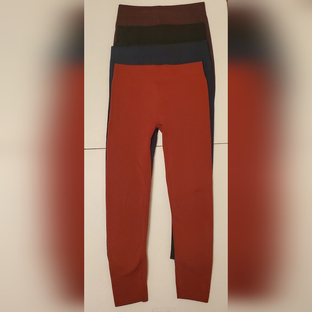 Four Leggins Women Medium Size
